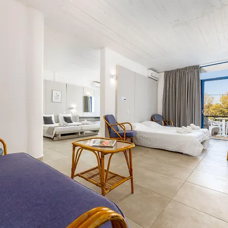 Hippocampus Hotel Naousa (Paros)